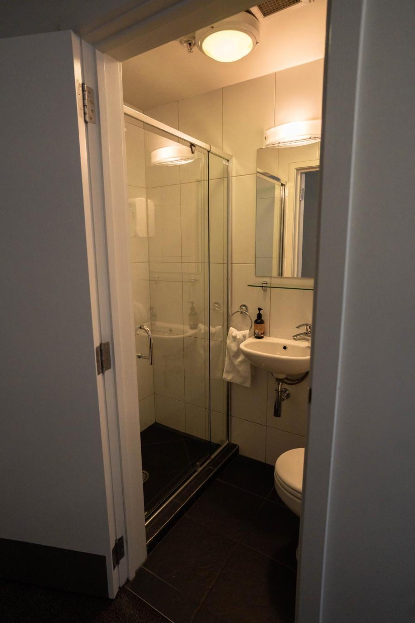 The Brownston Hostel Wanaka Ngoại thất bức ảnh